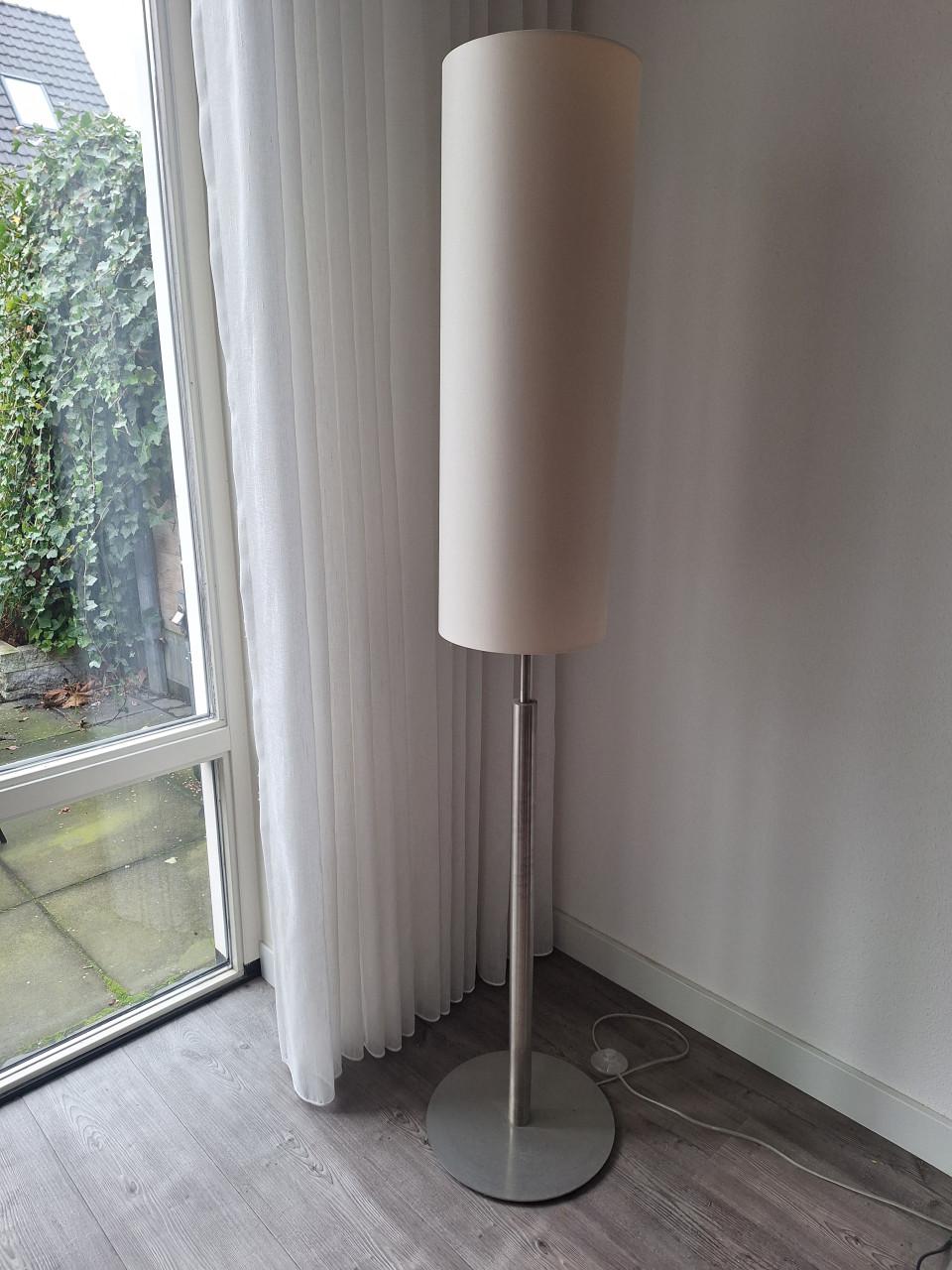 Staande lampen (2x))