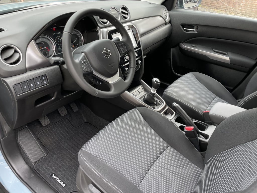 Suzuki Vitara 1.4 boosterjet select smart hybrid