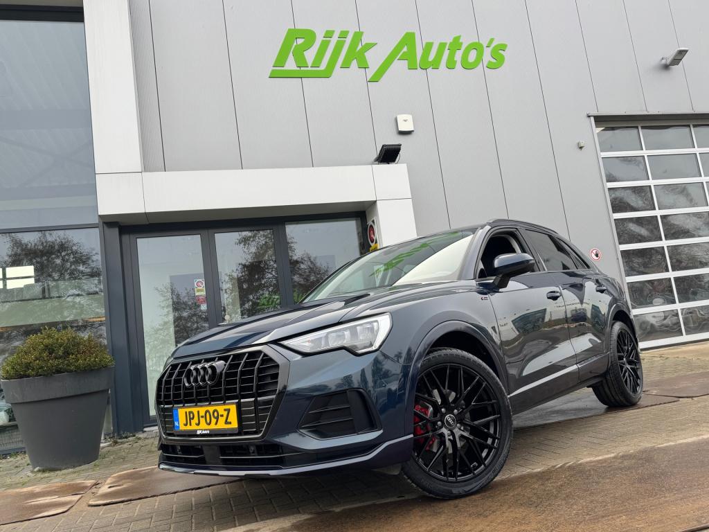 Audi Q3 35 tfsi * leder / alcantara * stoelverwarming * navigatie