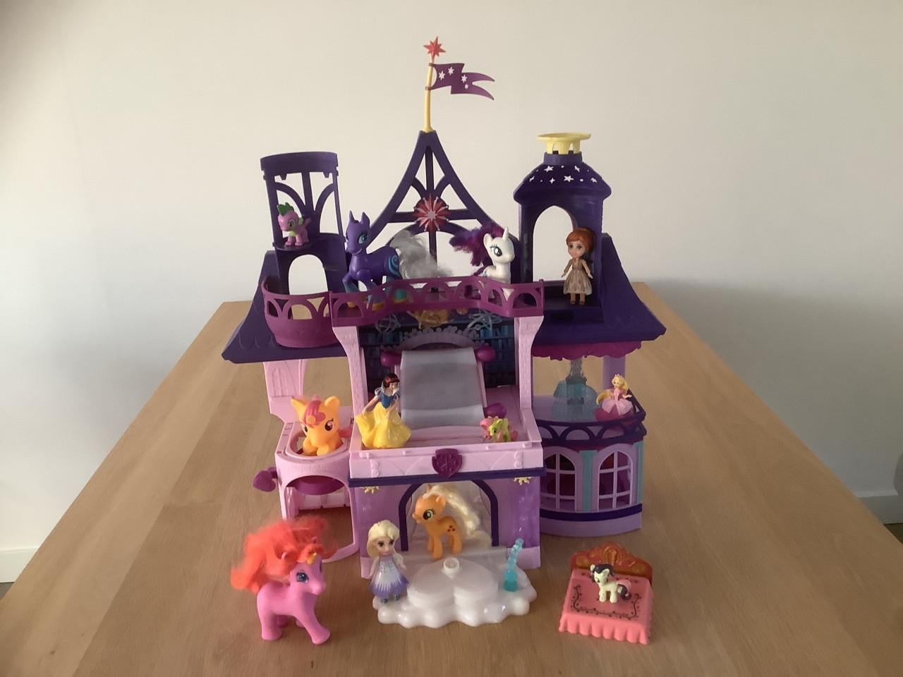 My Little Pony Kasteel/School Speelset, met licht en geluidseffecten