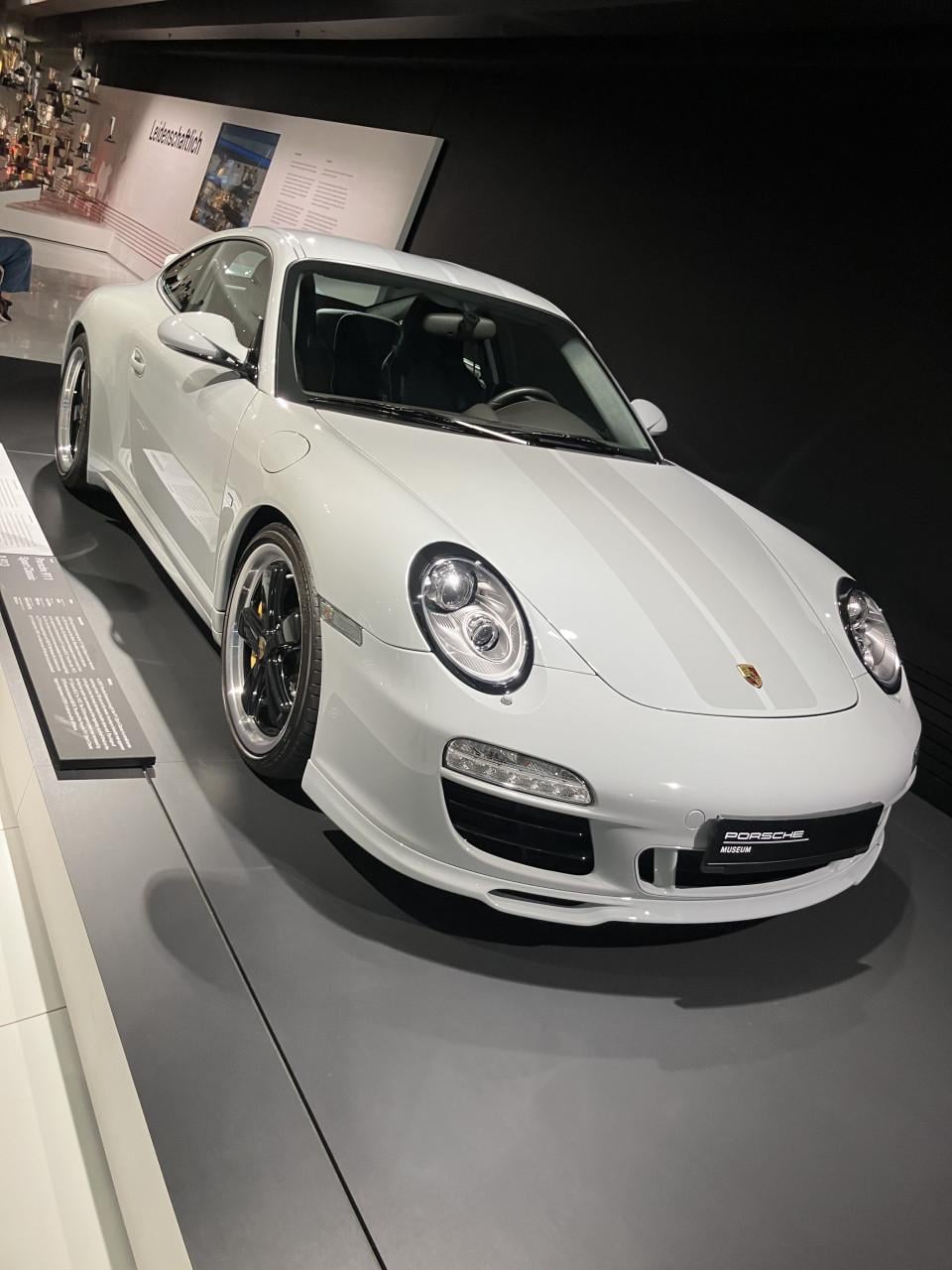 Porsche magazines opruiming !