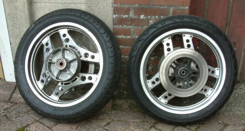Set wielen Boomerang type