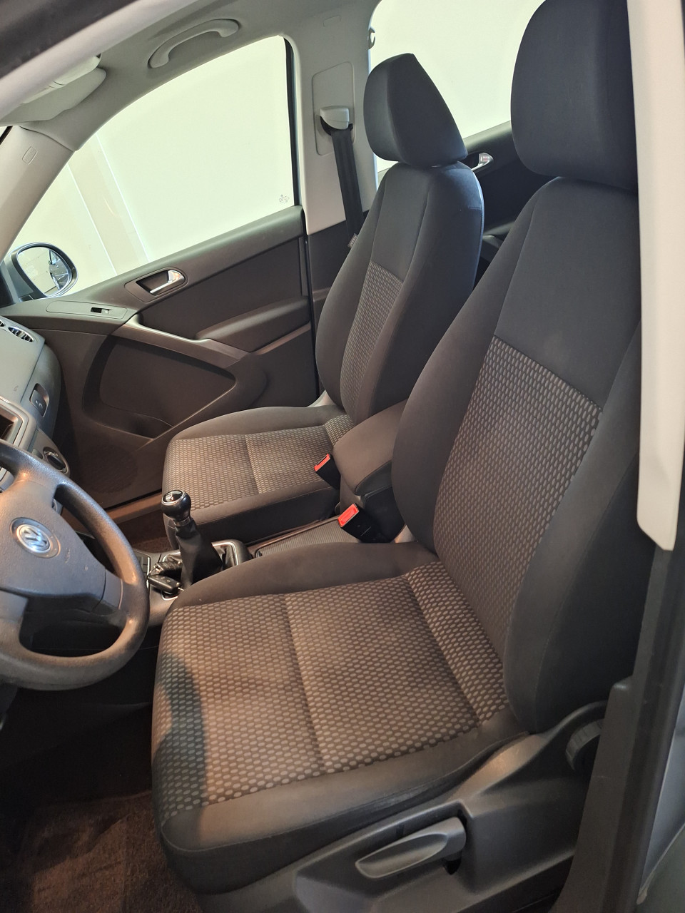 Te koop zeer nette Volkswagen Tiguan 1.4 TSI Comfort&Design!!!