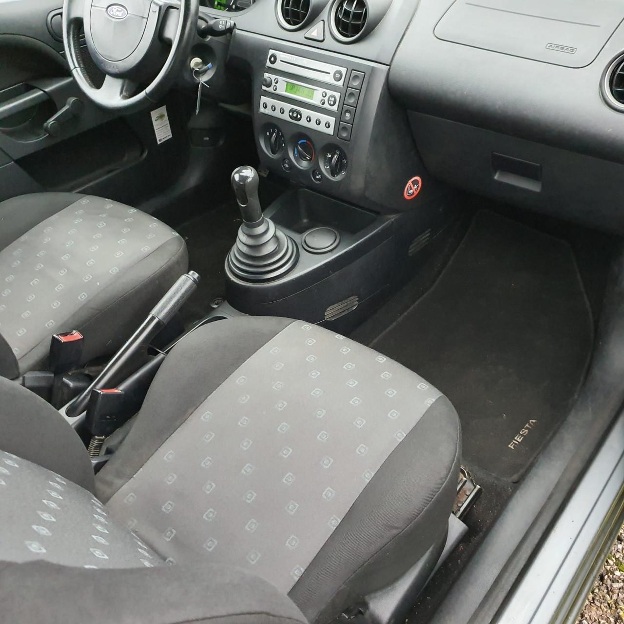 Ford Fiësta 1.4-16V Ambiënte