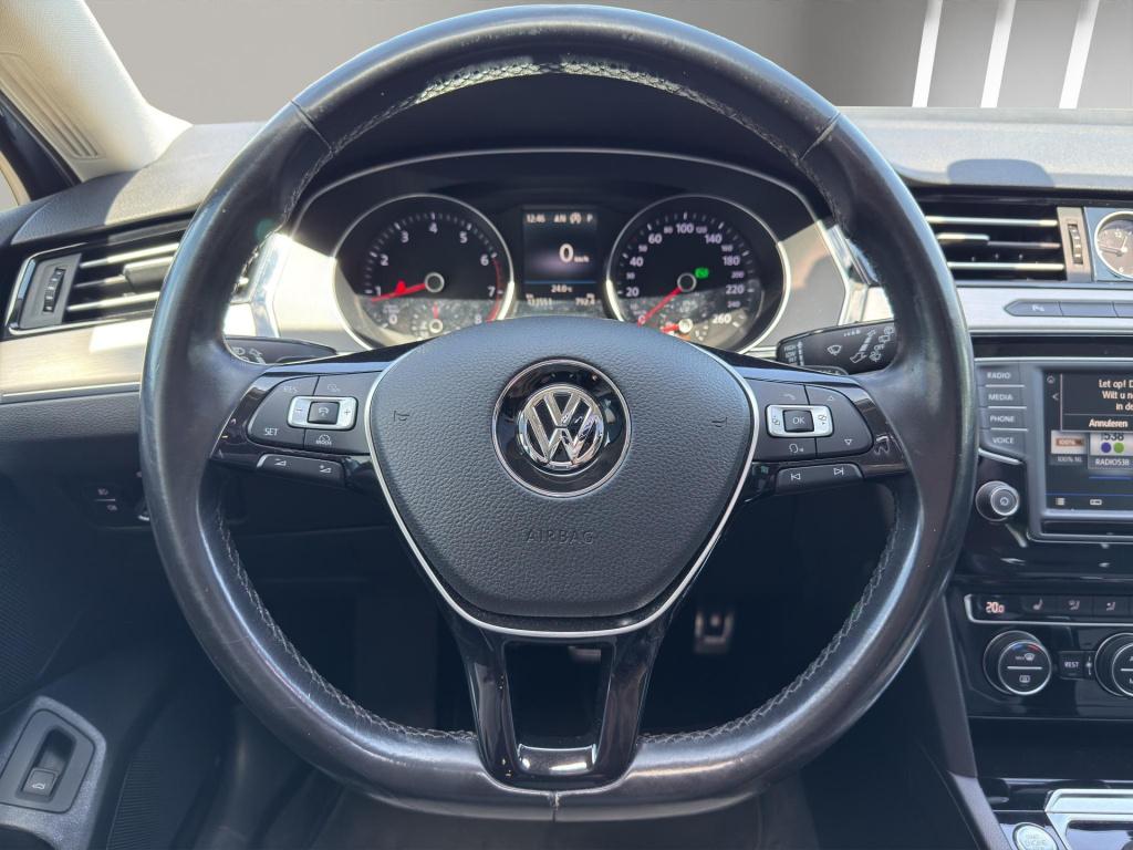 Volkswagen Passat variant 1.4 tsi act connected series plus | r-line | mass