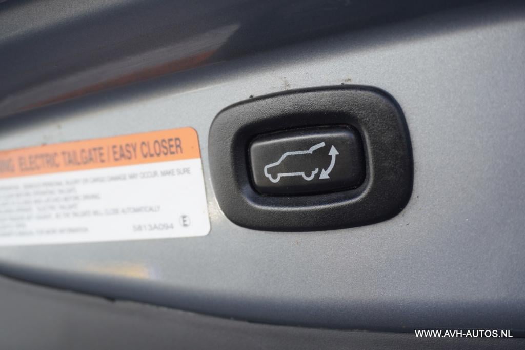Mitsubishi Outlander 2.0 phev instyle