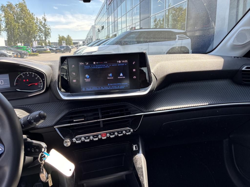 Peugeot 208 1.2 puretech active pack | lage km-stand | navigatie | airco