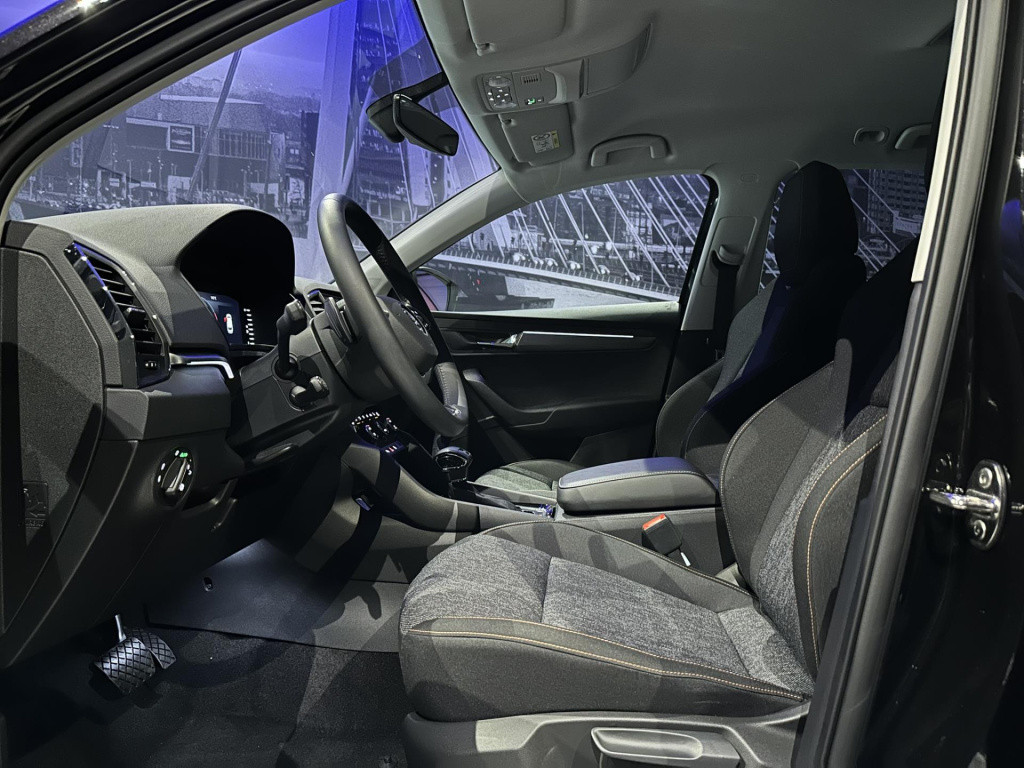Skoda Karoq 1.5 tsi act business edition plus *led*appconnect*navi*virtual*