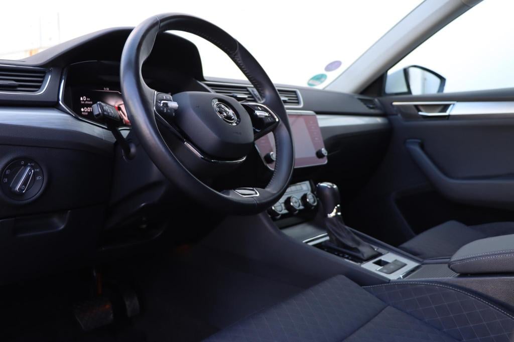 Skoda Superb combi 1.4 tsi iv business edition plus dsg6 218pk