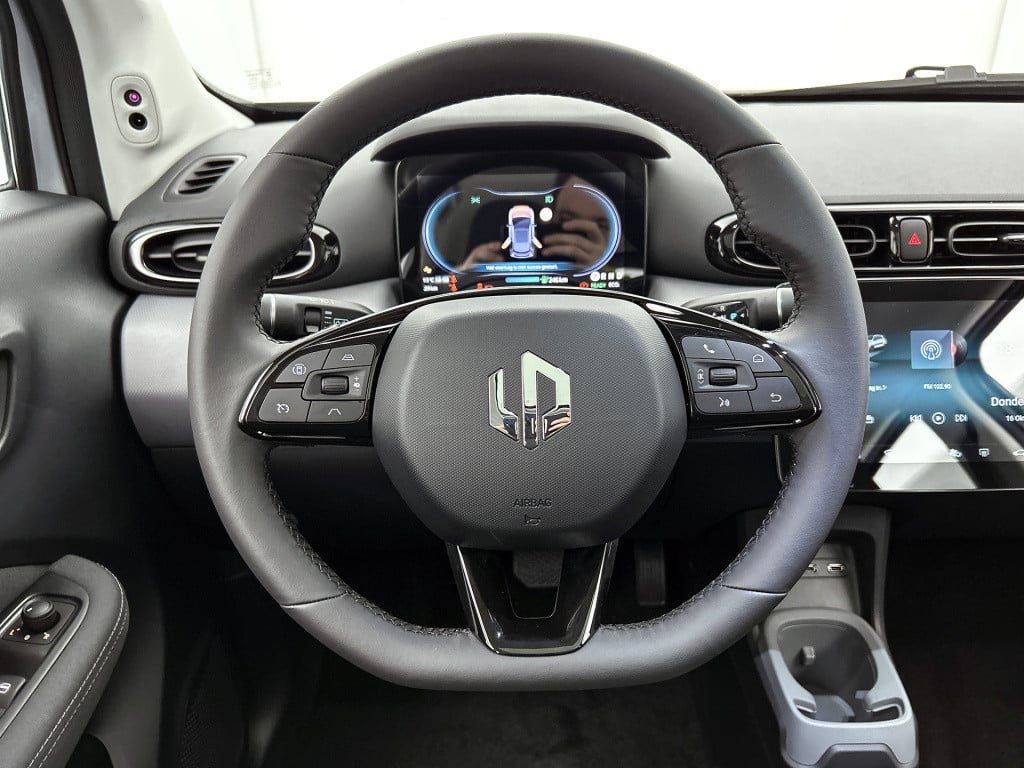 Leapmotor T03 design 37.3 kwh | adaptive cruise control | panoradak | camer