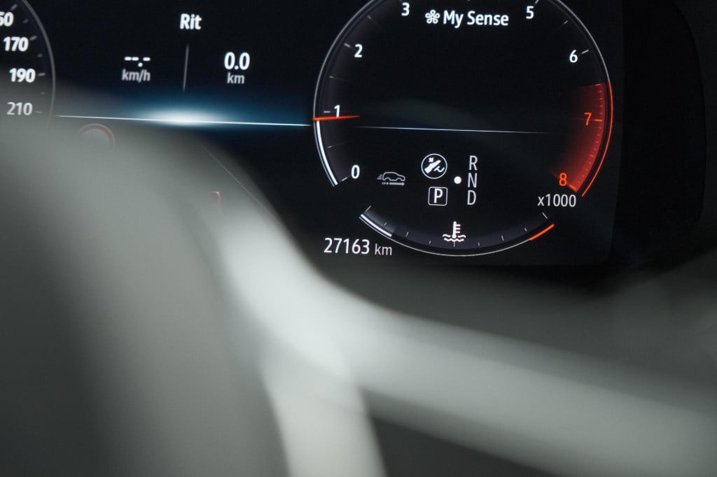 Renault Captur mild hybrid 140 edc techno | camera | 9.3 inch scherm | appl