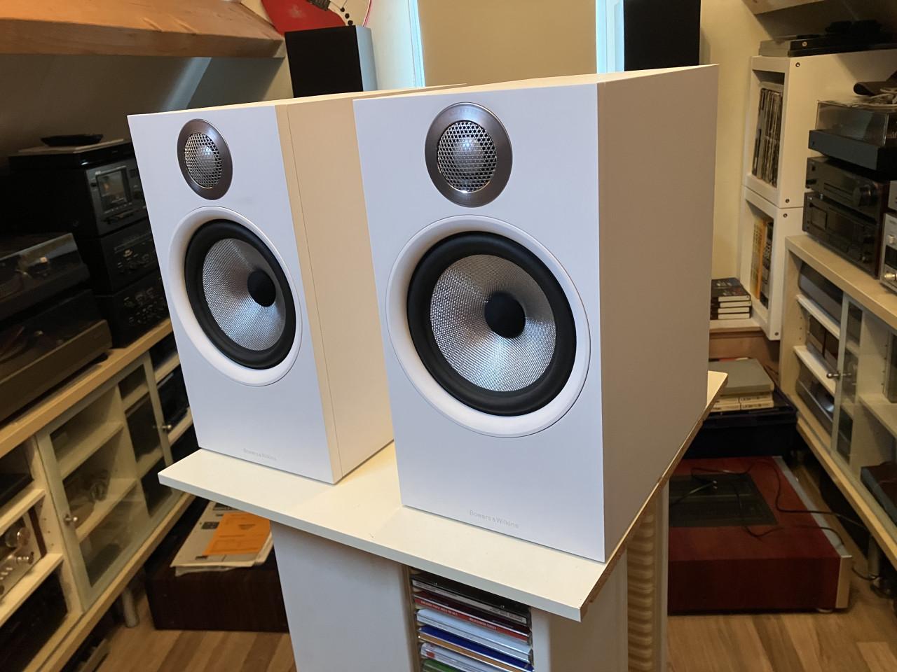 Bowers & Wilkins 606 S2 Anniversary Edition wit nieuwstaat garantie