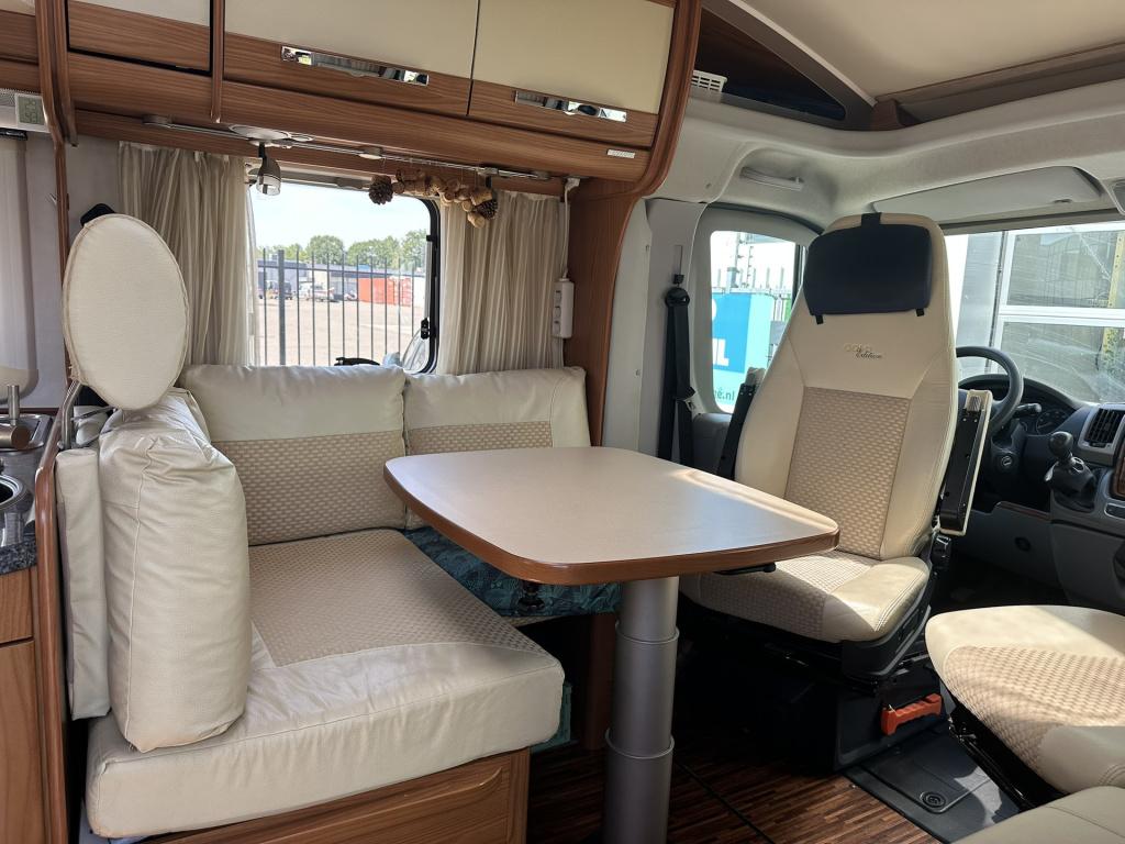 Hymer Onbekend t 654 sl gold editie - inclusief stalling dit seizoen -zater