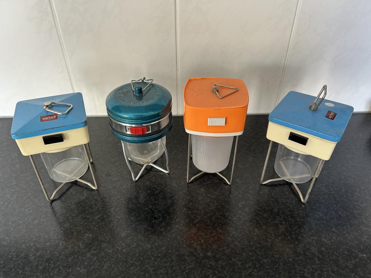 Vintage campinglampen.  prijs: 5€ per stuk.
