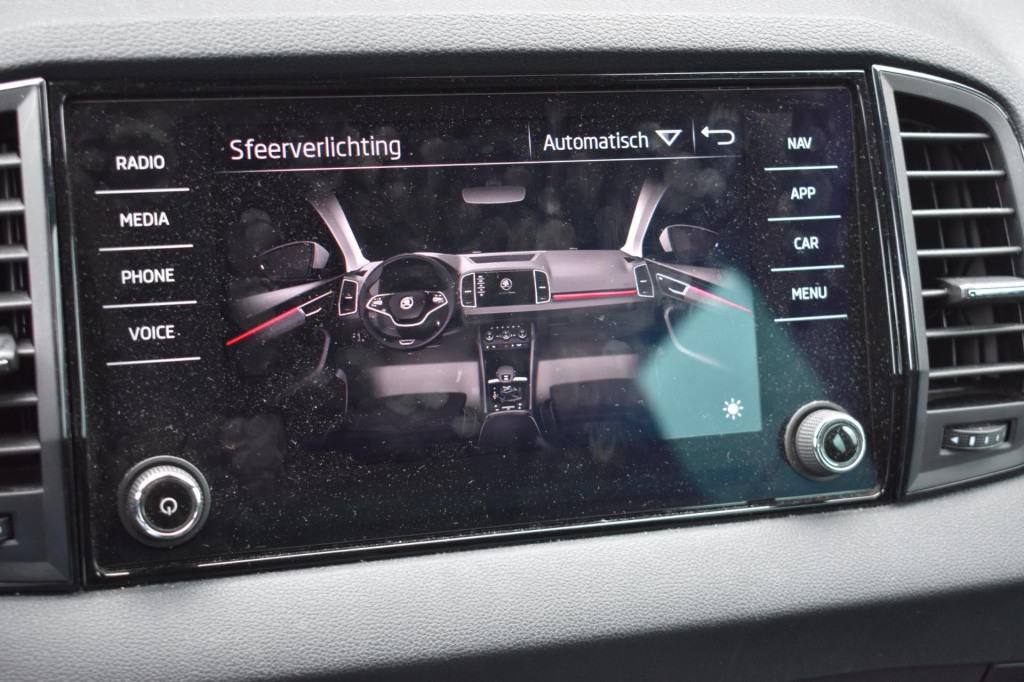 Skoda Karoq 1.5 tsi act sportline | trekhaak | canton | virtual cockpit | a