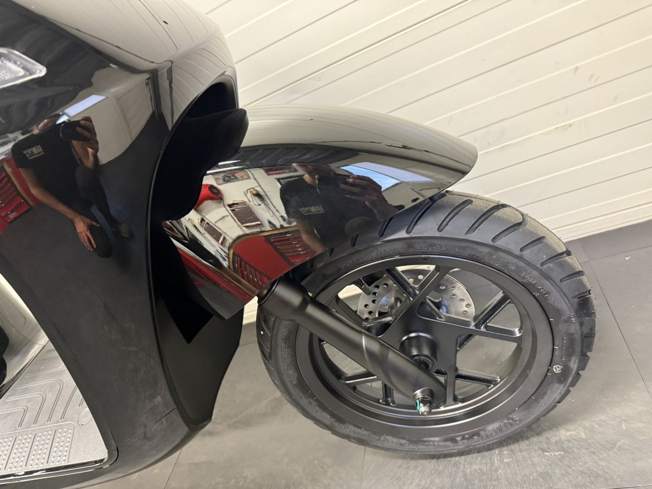 Nieuw! Yadea Owin 25/45km de A-merk retrolook scooter!