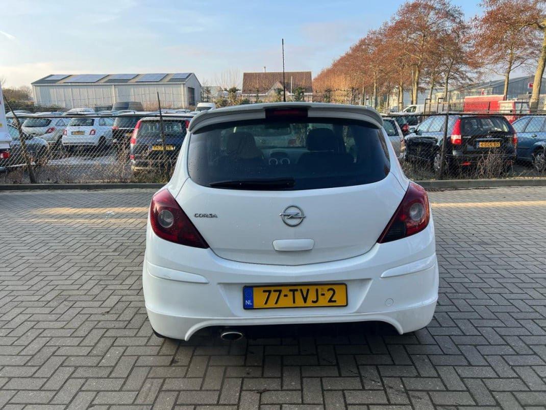 Opel Corsa 1.4-16V Black On White Vol Jaar Apk