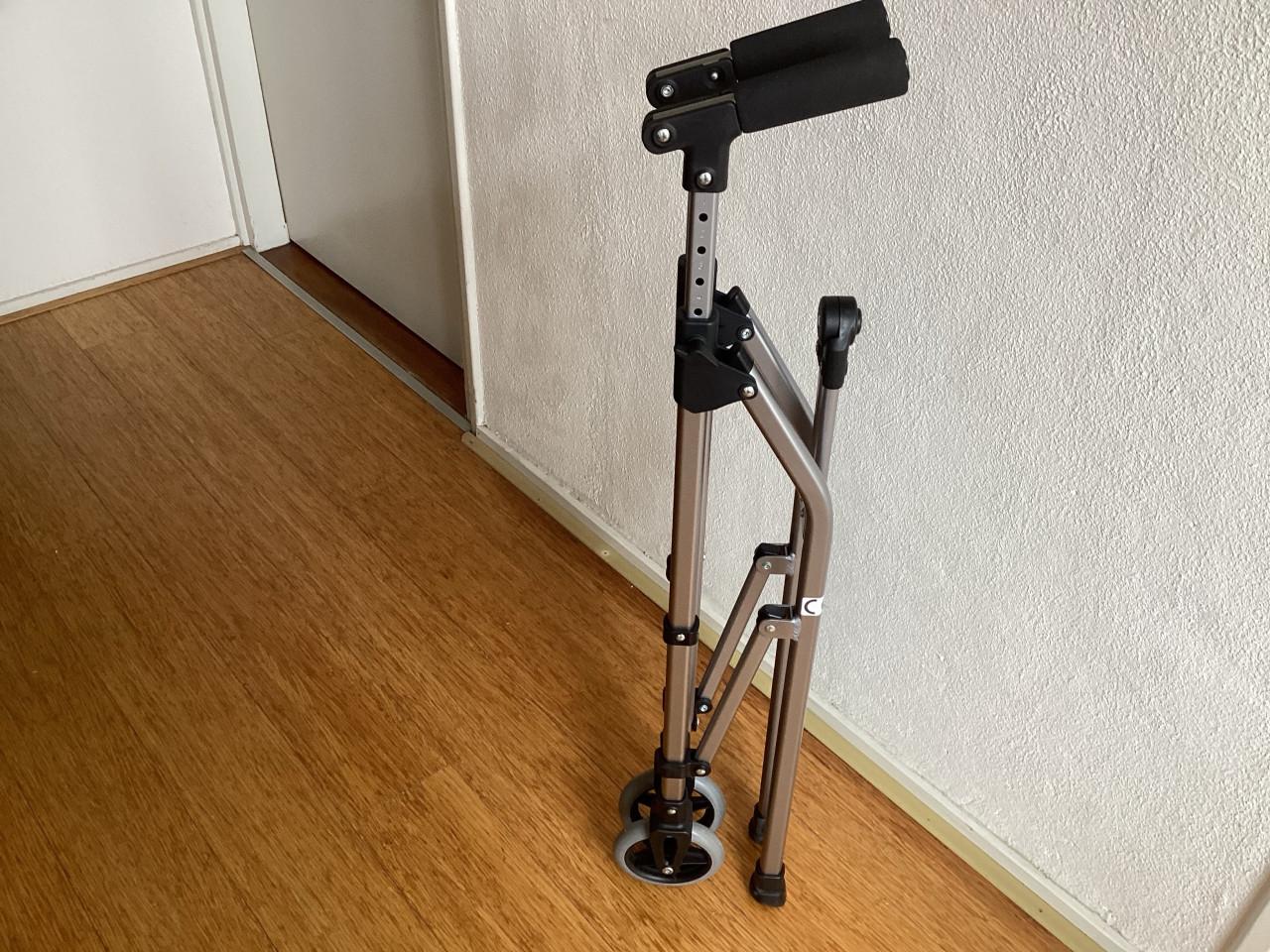 Verstelbaar opvouwbaar looprek