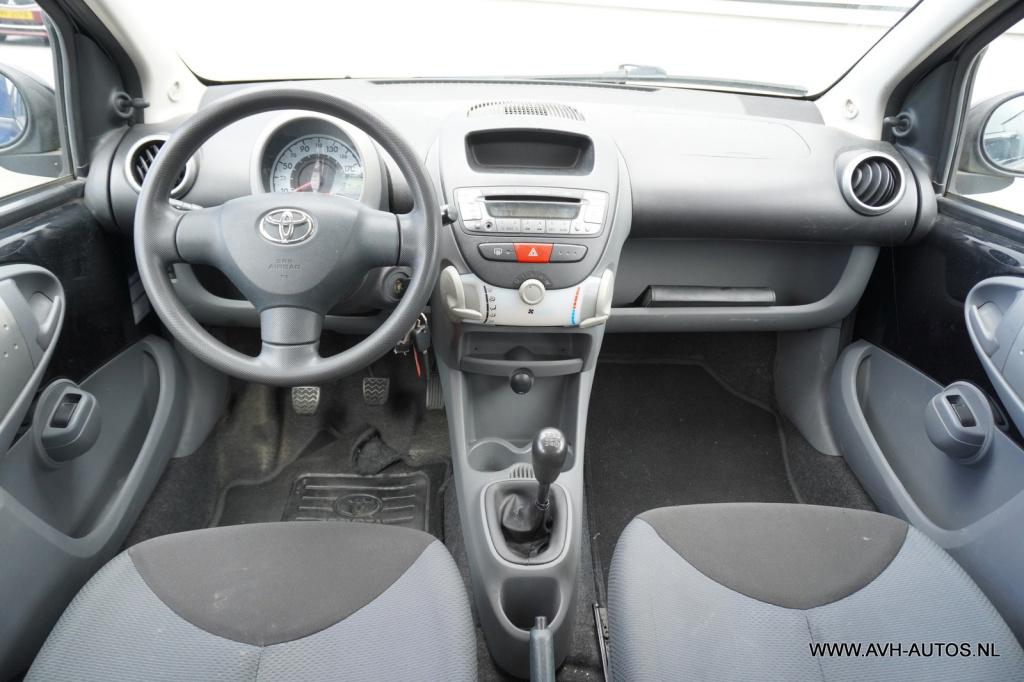 Toyota Aygo 1.0-12v +