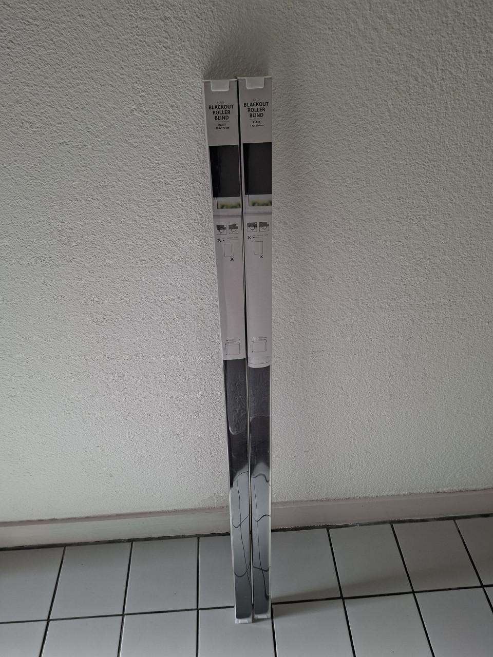 Zwarte verduisterende rolgordijnen (2 stuks)