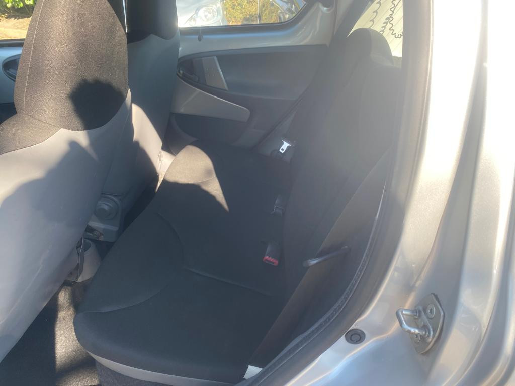 Toyota Aygo 1.0 12v vvt-i access | airco, parrot, incl. 3 maanden garantie,