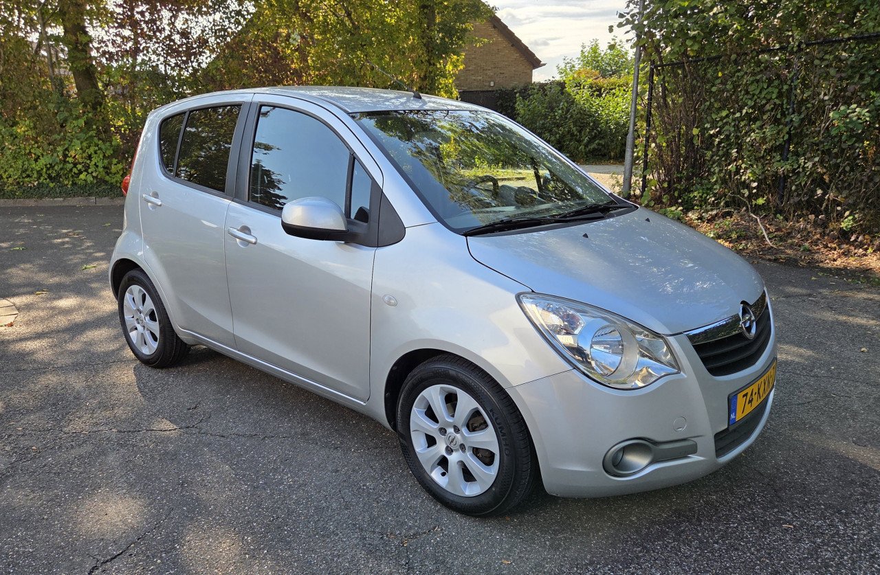 Opel Agila 1.2 Edition Automaat