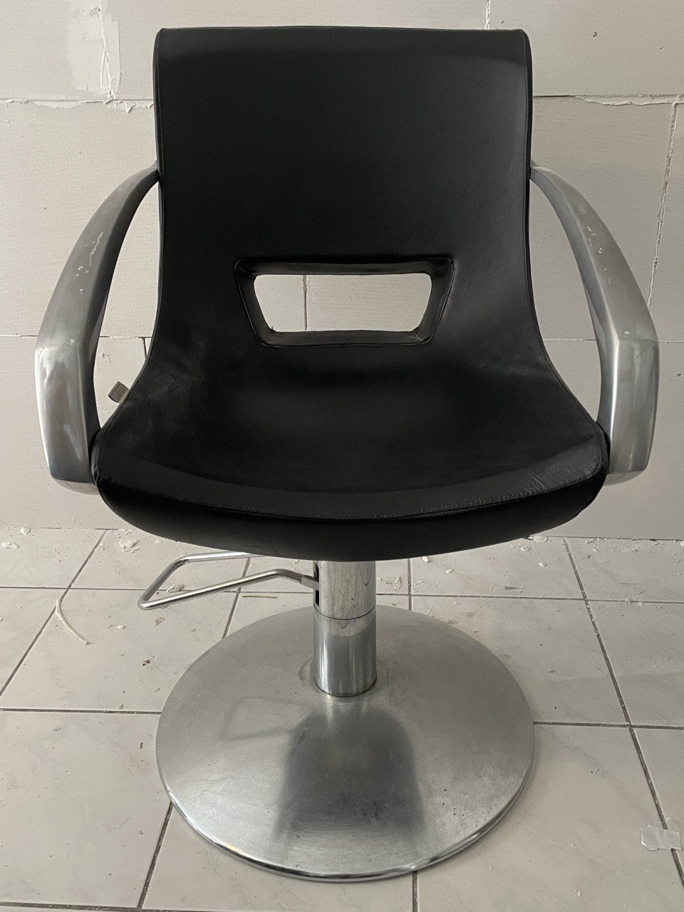 Professionele kappersstoel + werkstation – Italiaans design