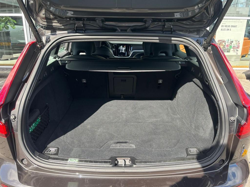 Volvo V60 t6 398pk recharge plus dark| adap.cruise| trekhaak| 360 camera