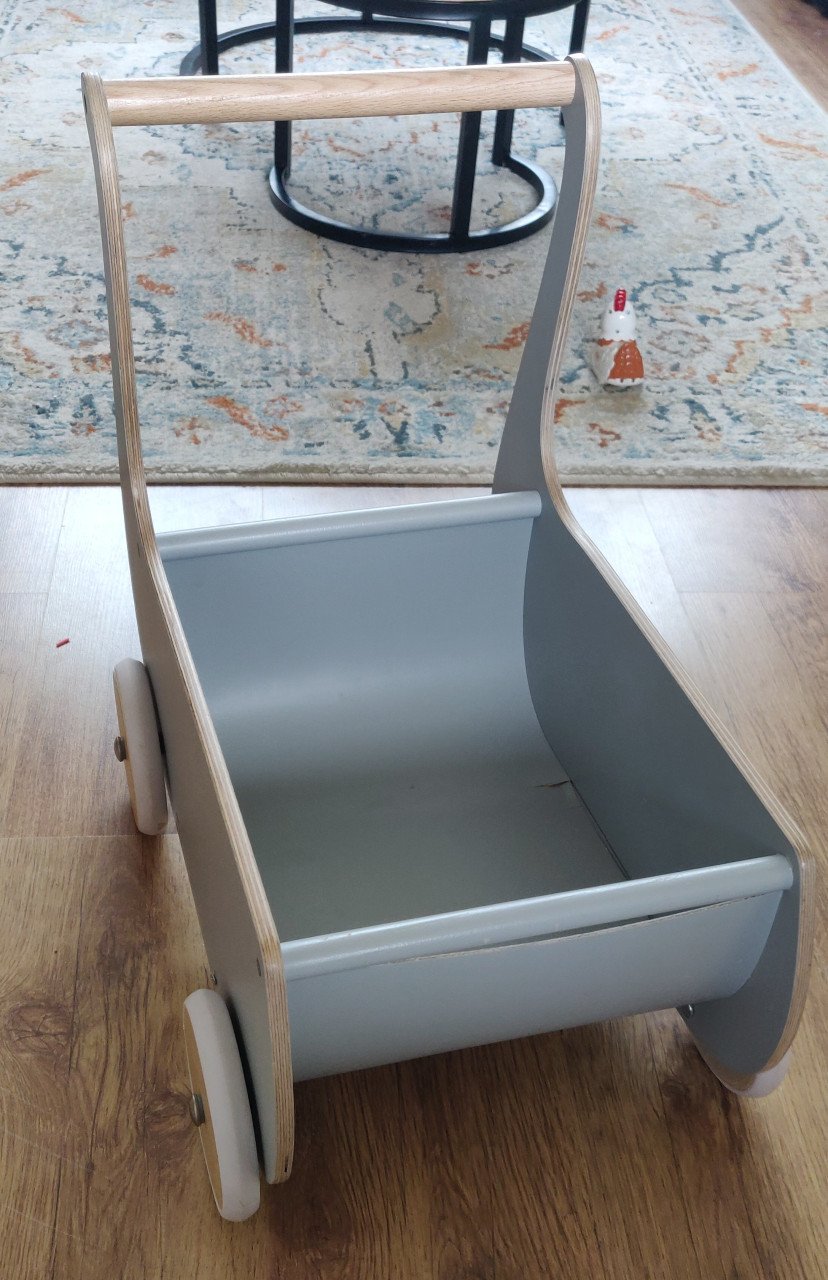 Leuke houten poppenwagen (opknapper)