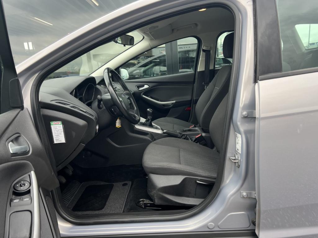 Ford Focus 1.0 ecoboost 100pk edition , trekhaak , voorruitverwarming