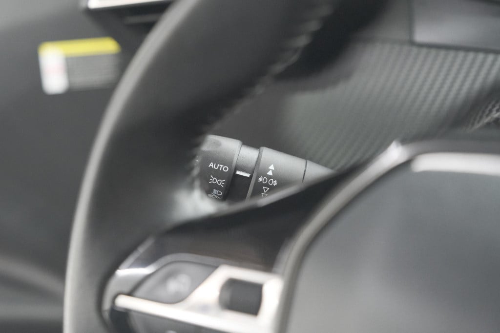 Peugeot E-2008 ev gt 50 kwh | 3 fase laadfunctie | camera | navigatie | par