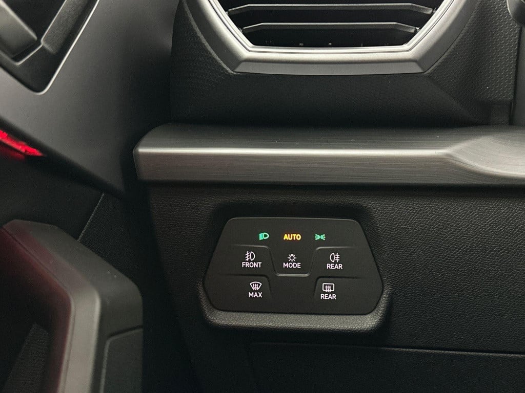 Seat Leon fr business 1.5 tsi ehybrid 150kw / 204pk stationw