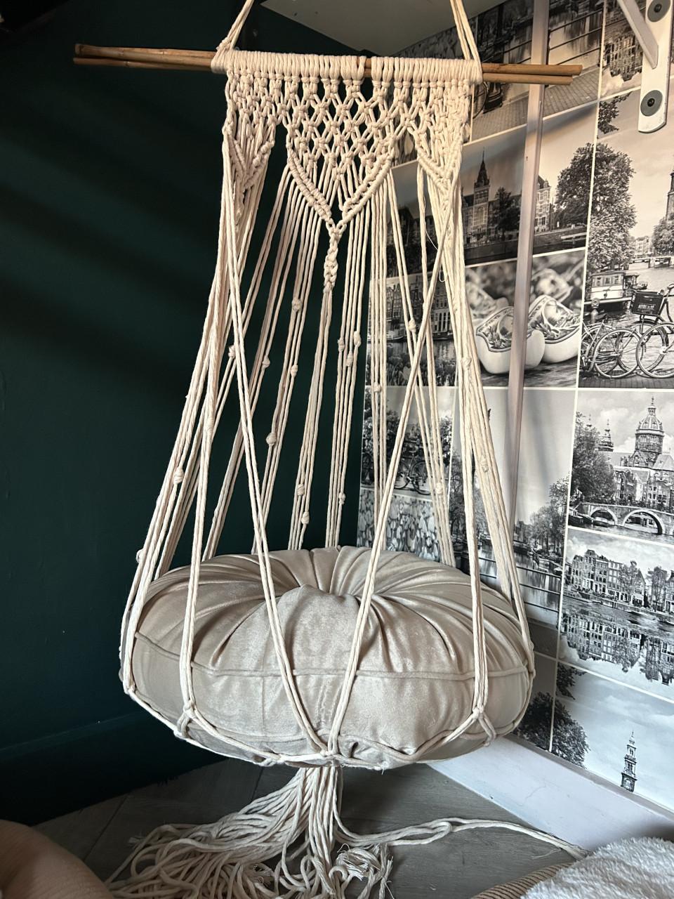 NIEUW! Kattenmand macramé met rond matraskussen 45cm