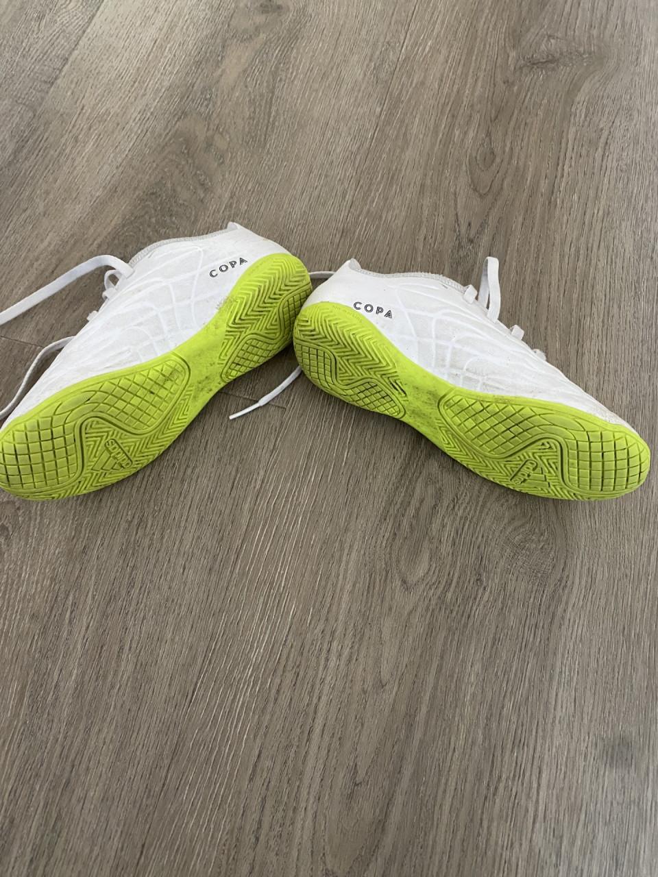 Nike voetbalschoenen maat 31.