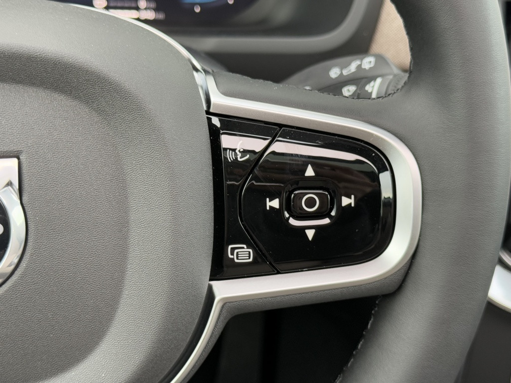 Volvo XC90 t8 awd ultra dark luchtvering | facelift | nieuwpr. € 107.559 |