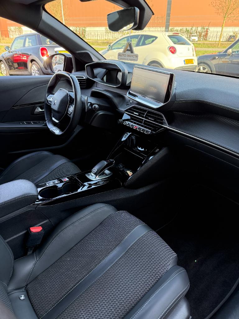 Peugeot 208 gt-line - 1.2 - automaat