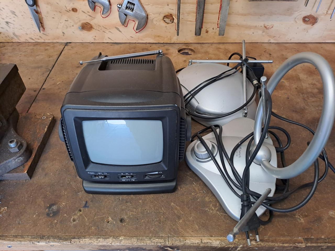 Te koop rommelmarkt spullen adv.1