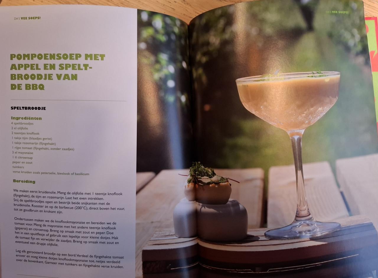 Da’s vee soeps! Zeeuwse soepen & broodjes, door Franca de Winter