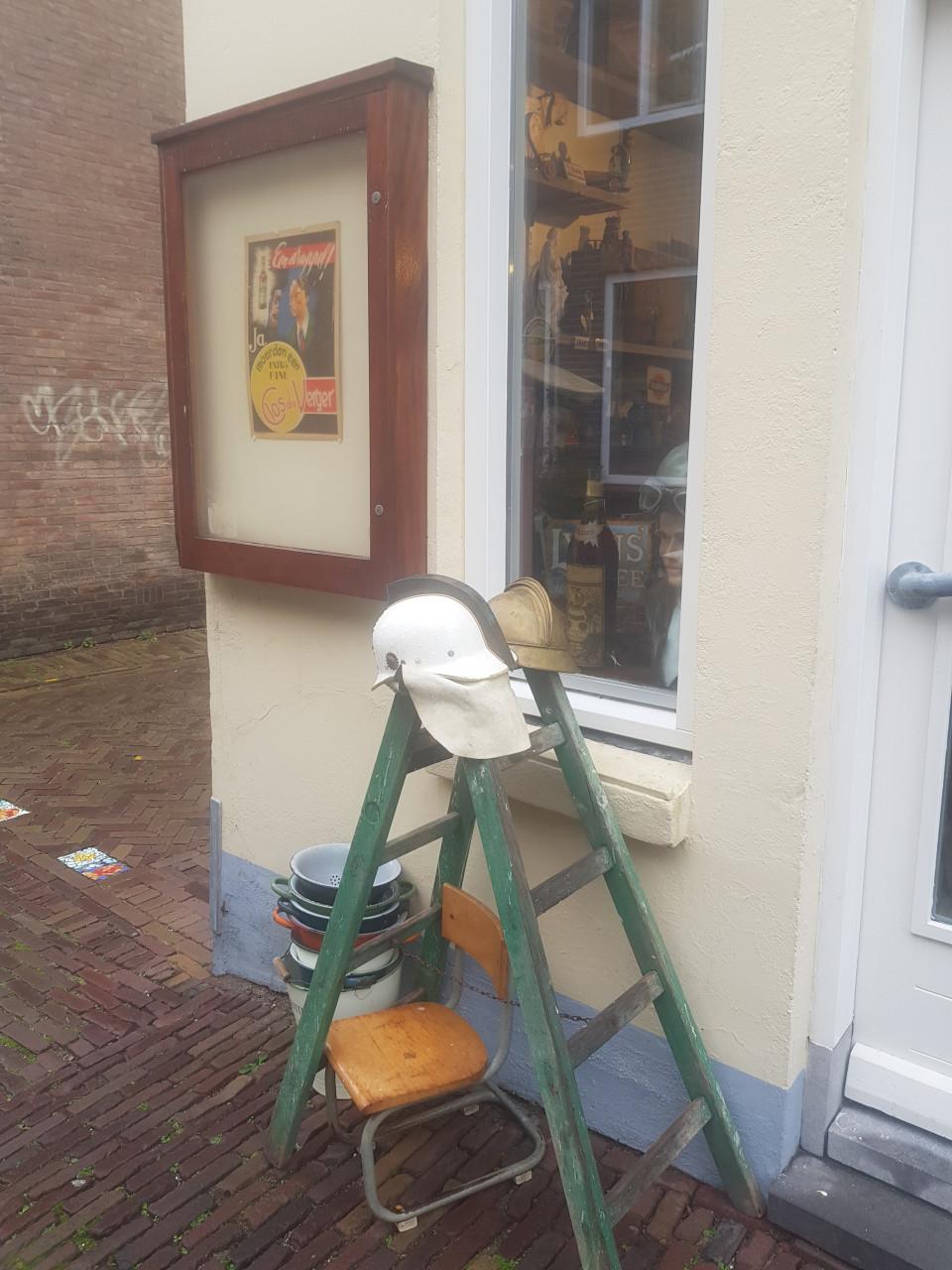 Oud olieblik curiosa antiek Industrieel