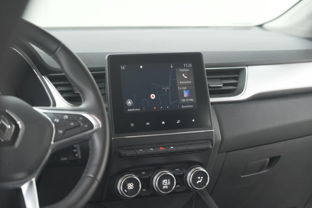 Renault Captur 1.6 e-tech plug-in hybrid 160 intens | parkeersensoren | app