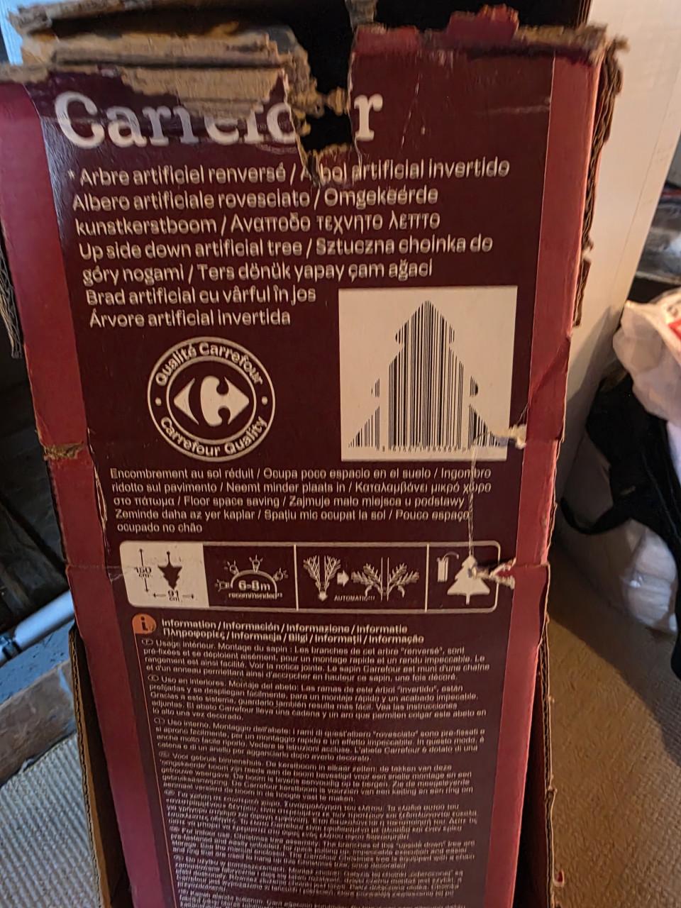 Op zijn kop hangende kunst kerstboom