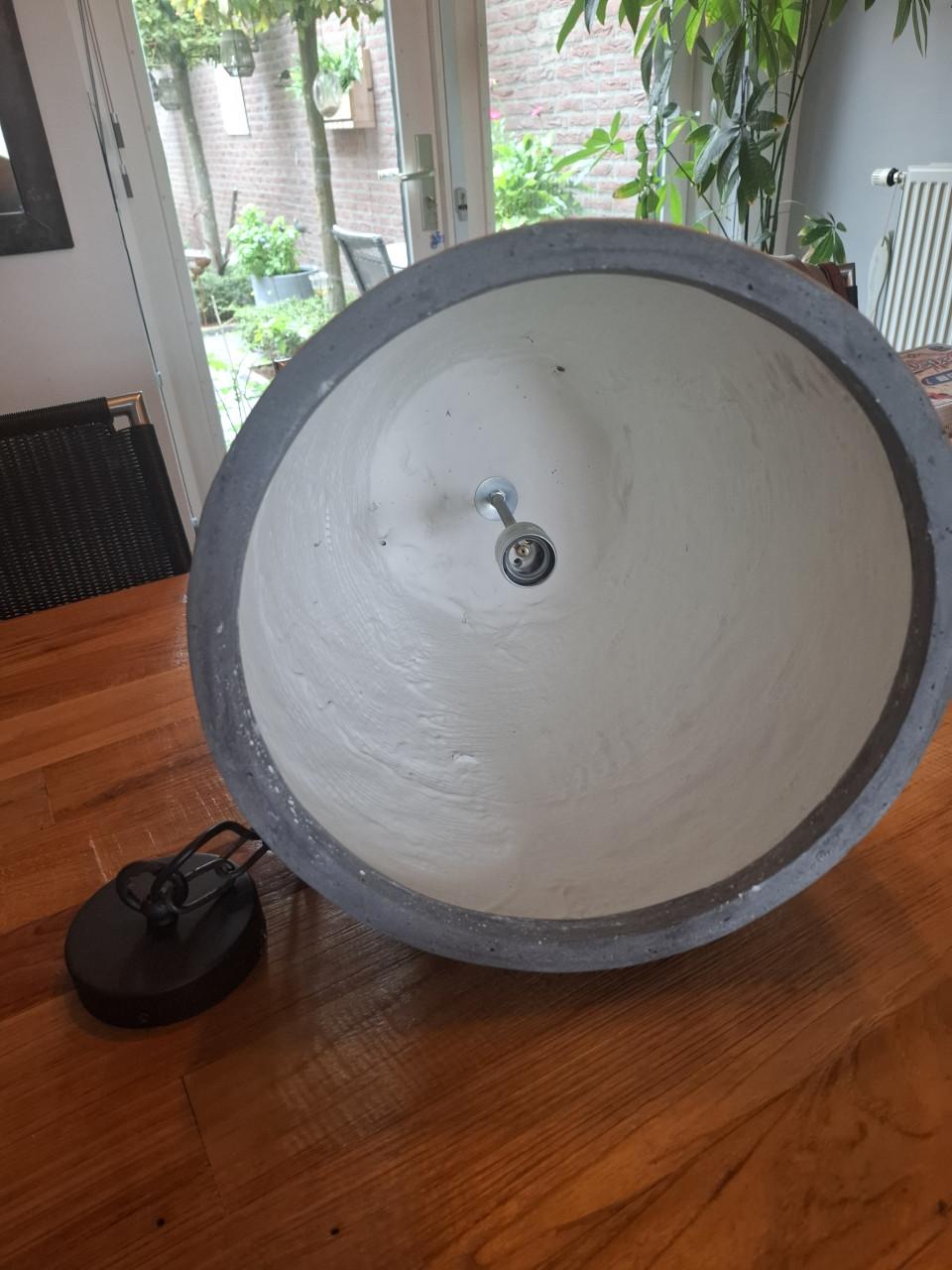 Betonlook lamp
