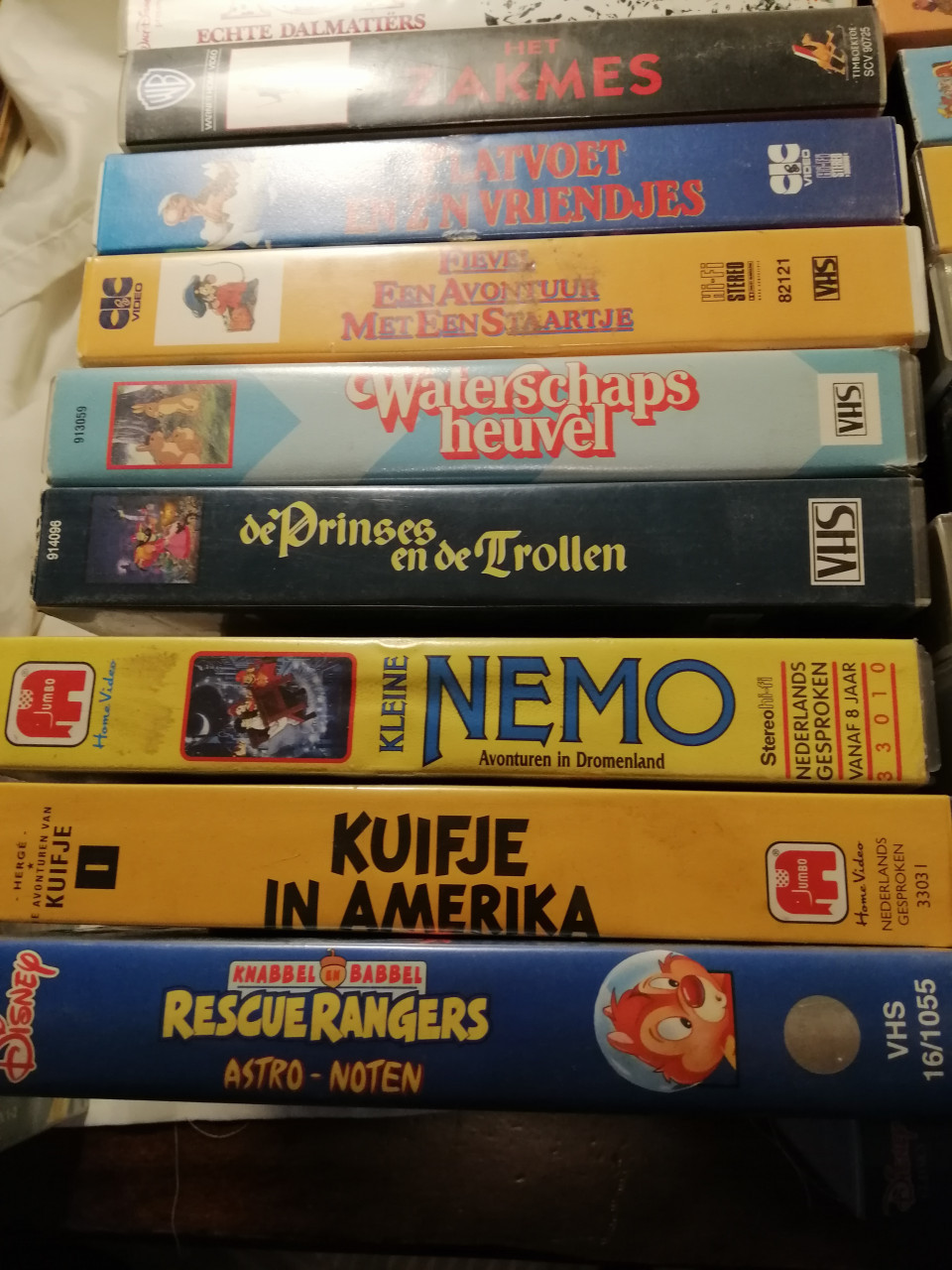 VHS (disney) films 110 stuks voor 25 euro!