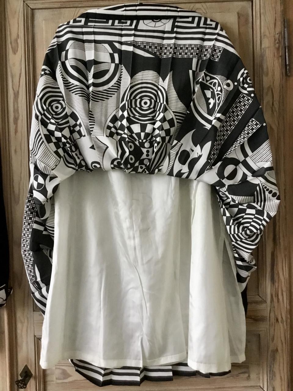 Onberispelijk Vintage Dames jasje dasje rok, Pop-art dessin