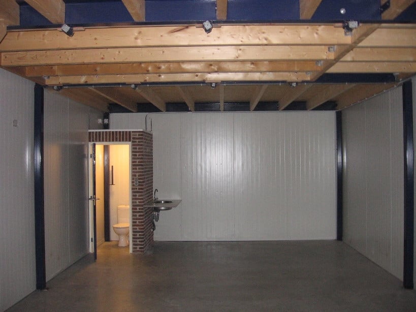 TE HUUR bedrijfsruimte / unit / loods / kantoor