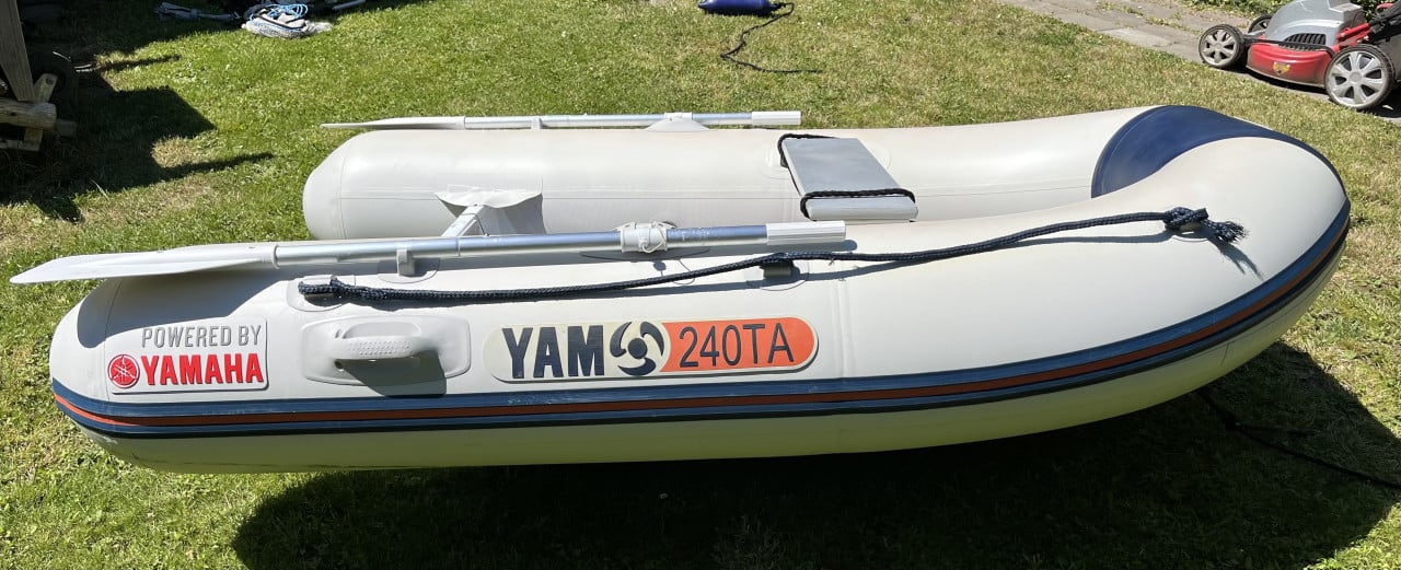 Rubberboot YAM 240TA + 6 pk Yamaha