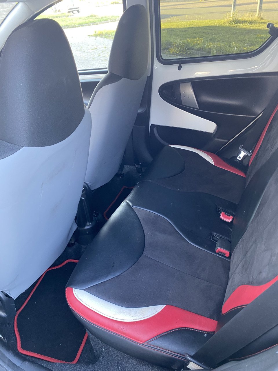 Toyota Aygo 1.0 12V Vvt-i 5DRS 2013 Wit | NAP | NIEUWE APK!