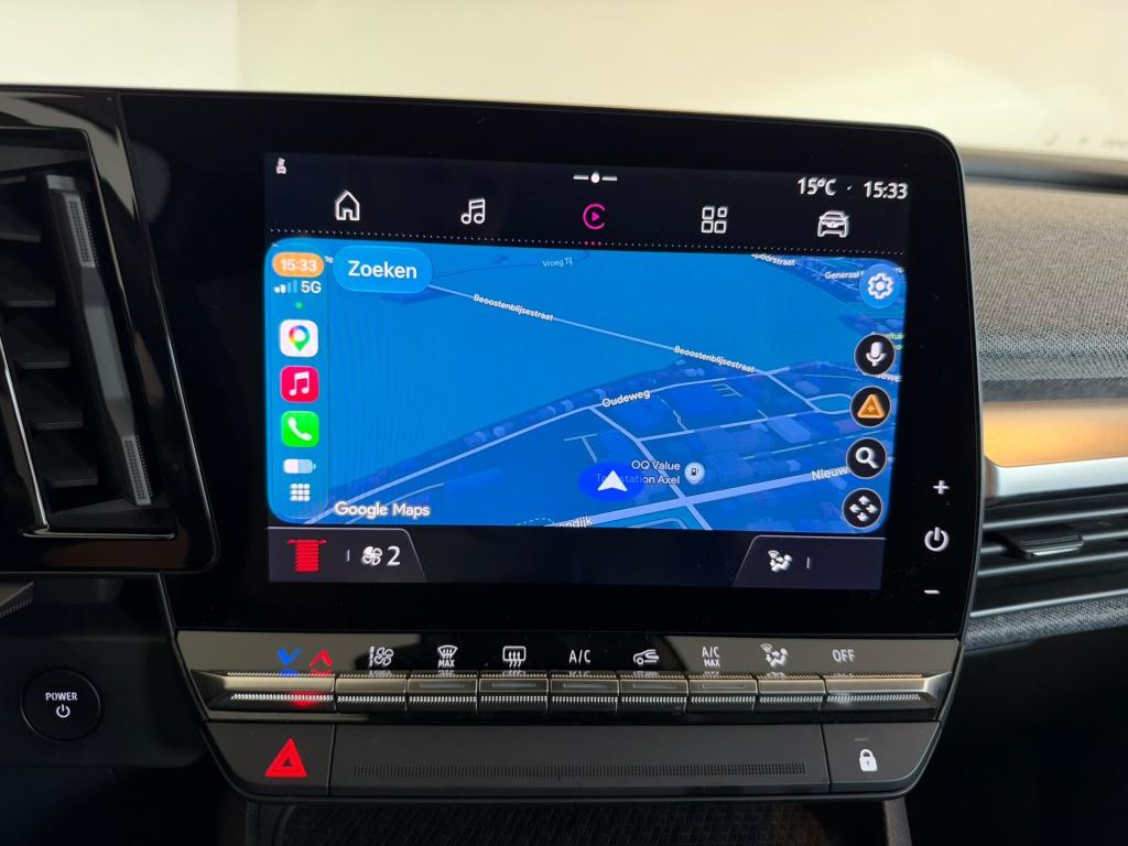 Renault Megane E-tech ev40 standard charge equilibre