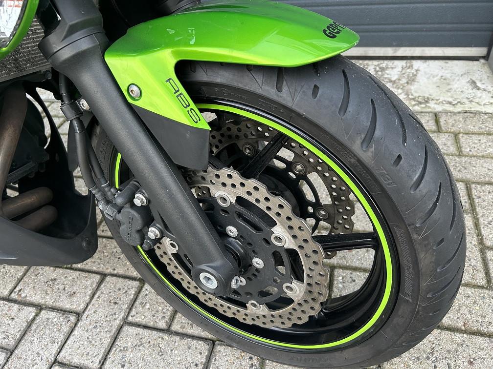 Kawasaki ER6-F ABS uit 2010 met slechts 15 dkm! Mooie toer/sportmotor €4450