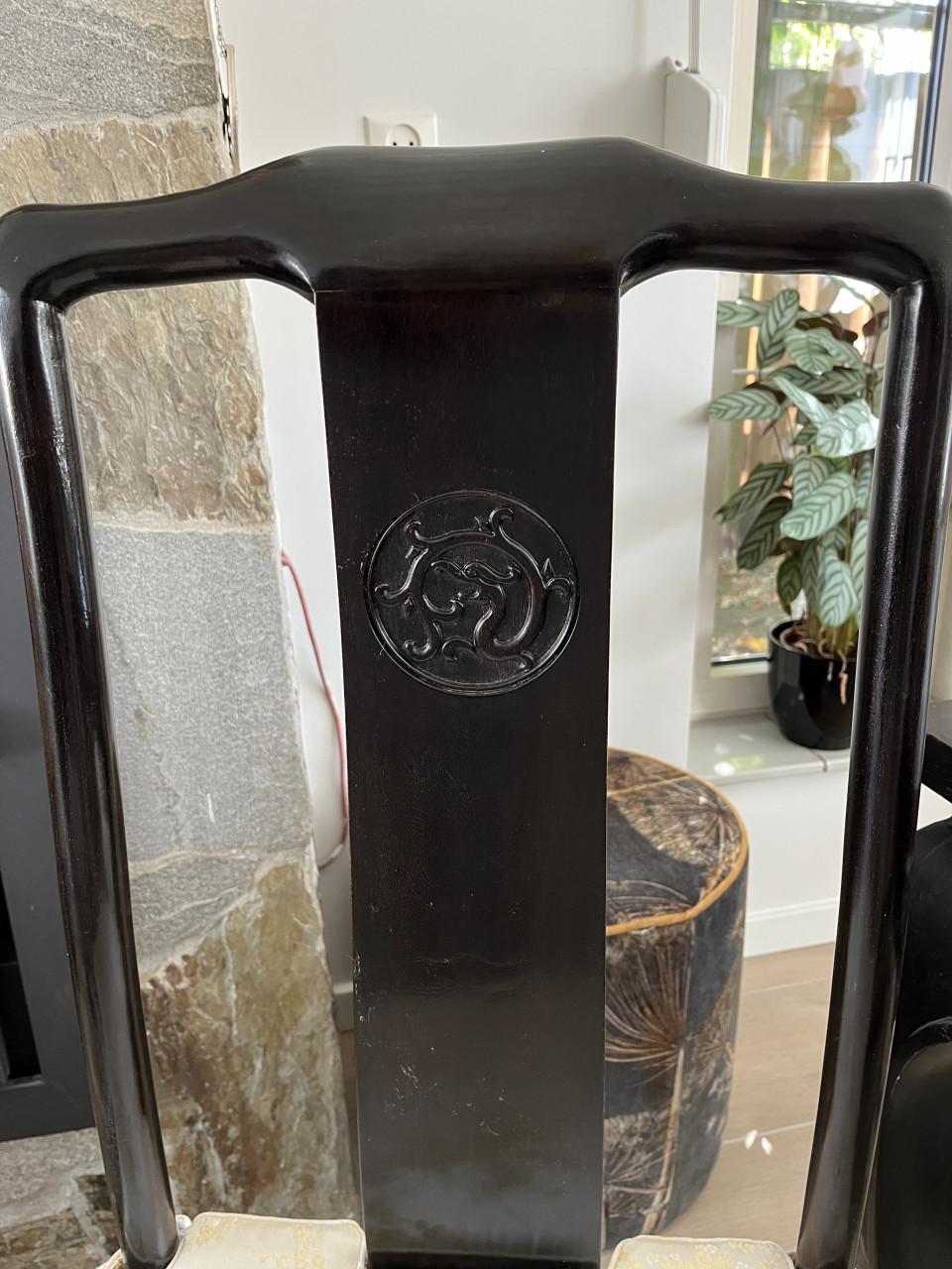 Oosterse eettafel met 4 stoelen